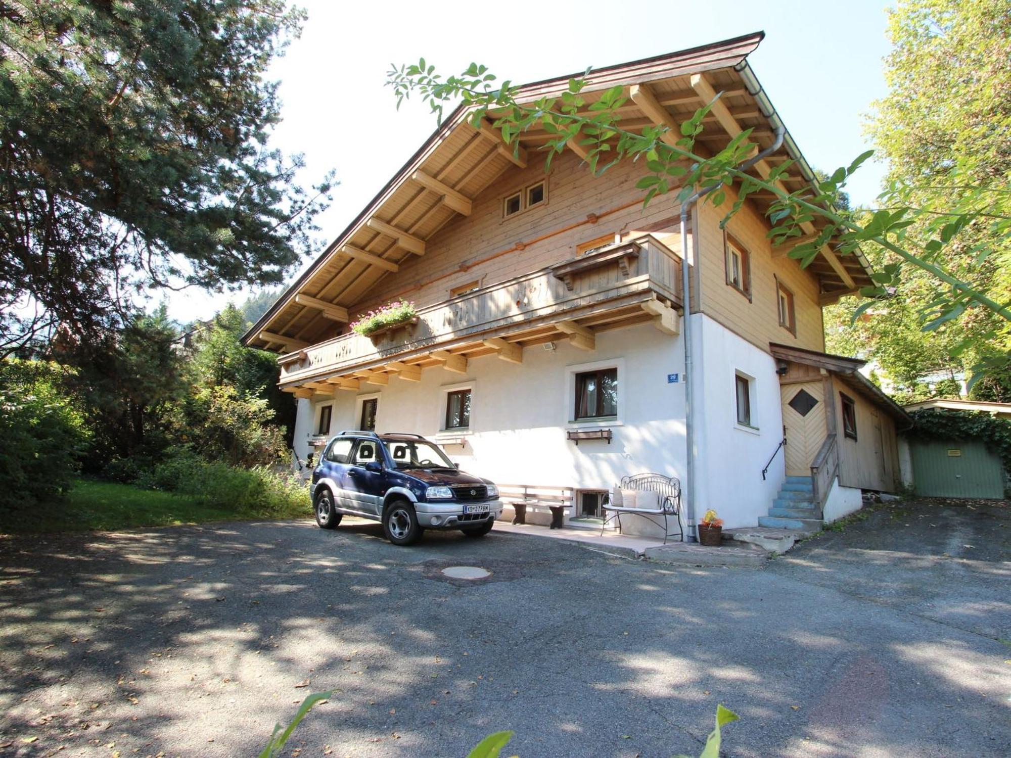 Modern In Near Area Apartment *